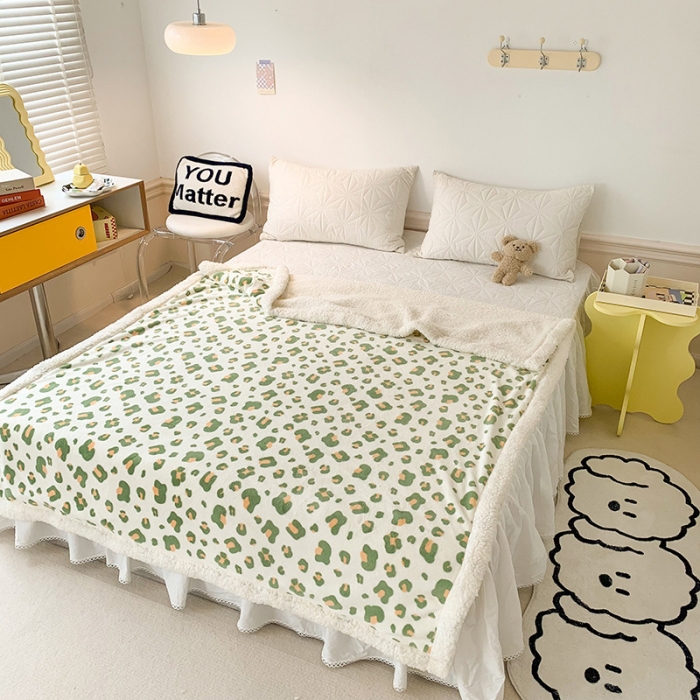 91家纺网 家纺一手货源 找家纺 澳萝拉 2022新款牛奶绒羊羔绒毛毯 俏皮豹纹