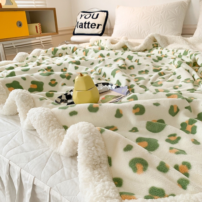 91家纺网 家纺一手货源 找家纺 澳萝拉 2022新款牛奶绒羊羔绒毛毯 俏皮豹纹