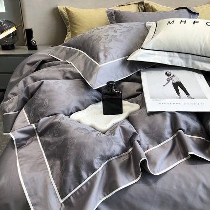 91家纺网 家纺一手货源 找家纺 黑白森林秋冬新品 100支贡缎提花四件套全棉纯棉