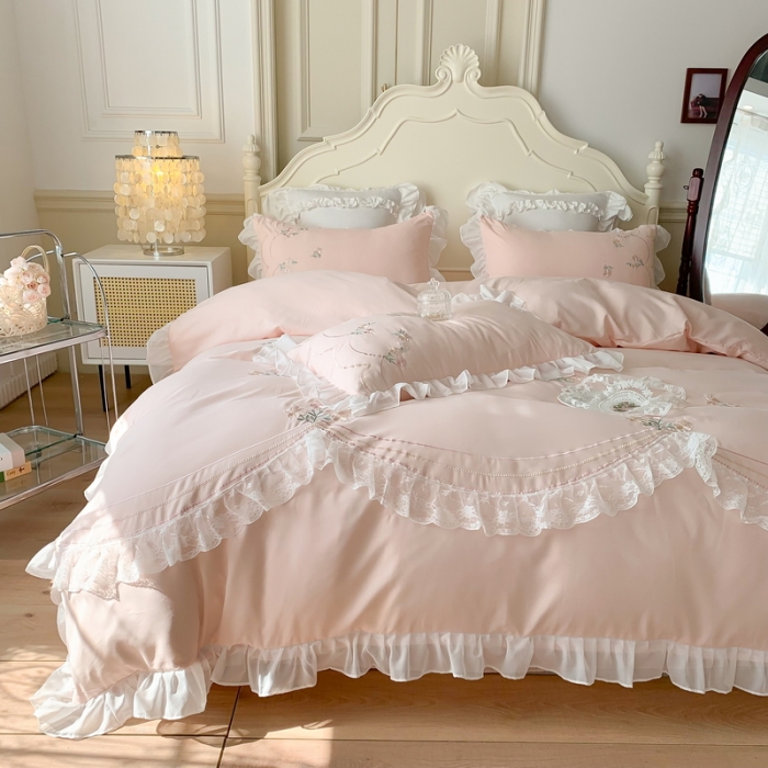 91家纺网 家纺一手货源 找家纺 吾欢心 2025新款罗马棉公主风依恋四件套 奶油粉