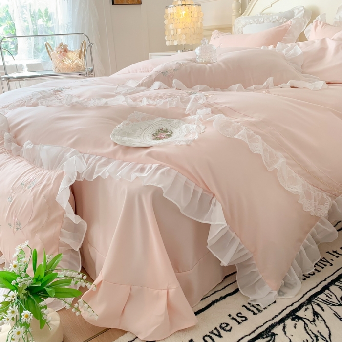 91家纺网 家纺一手货源 找家纺 吾欢心 2025新款罗马棉公主风依恋四件套 奶油粉