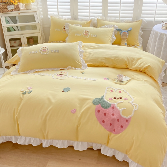 91家纺网 家纺一手货源 找家纺 易禾 2022新款水洗亲肤棉毛巾绣草莓兔四件套草莓兔-黄