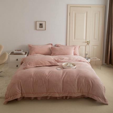 91家纺网 家纺一手货源 找家纺 舒梦琪 2024新款牛奶绒立体雕花床盖四件套 皮粉