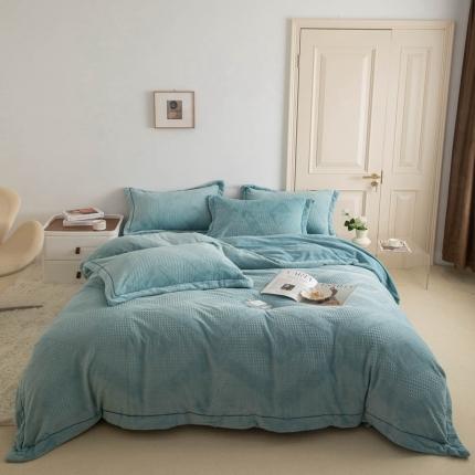 91家纺网 家纺一手货源 找家纺 舒梦琪 2024新款牛奶绒立体雕花床盖四件套 蔚蓝