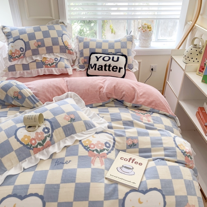 91家纺网 家纺一手货源 找家纺 吾欢心 2024新款韩版加厚花边牛奶绒四件套 格子花