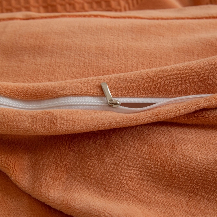 91家纺网 家纺一手货源 找家纺 舒梦琪 2024新款牛奶绒立体雕花床盖四件套 桔色