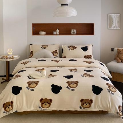 网客家纺2024年新款牛奶绒印花四件套 呆萌熊