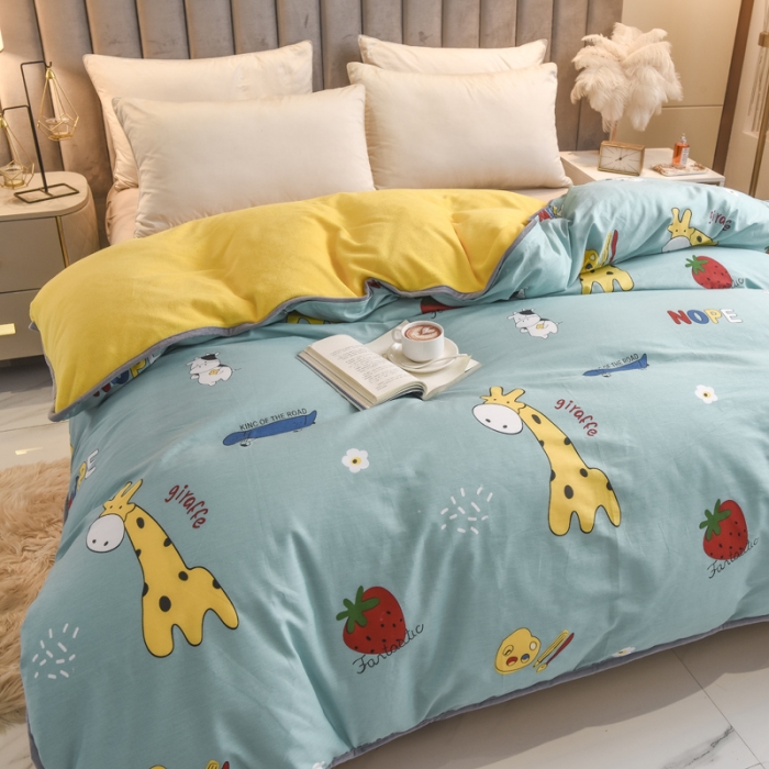 91家纺网 家纺一手货源 找家纺 琪琪阁家纺 2022新款全棉加牛奶绒系列单被套 开心小鹿-绿