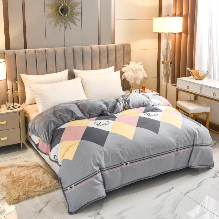 91家纺网 家纺一手货源 找家纺 琪琪阁家纺 2022新款全棉加牛奶绒系列单被套 旅行家