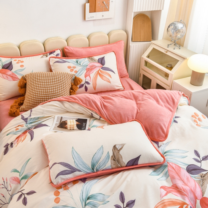 91家纺网 家纺一手货源 找家纺 琪琪阁家纺 2022新款全棉加牛奶绒系列四件套 红颜