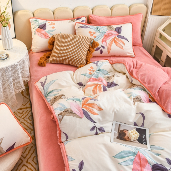 91家纺网 家纺一手货源 找家纺 琪琪阁家纺 2022新款全棉加牛奶绒系列四件套 红颜