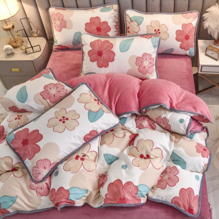 91家纺网 家纺一手货源 找家纺 琪琪阁家纺 2022新款全棉加牛奶绒系列四件套 解语花