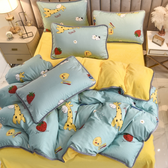 91家纺网 家纺一手货源 找家纺 琪琪阁家纺 2022新款全棉加牛奶绒系列四件套 开心小鹿-绿