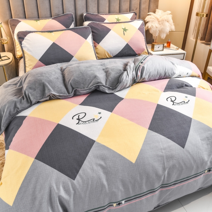 91家纺网 家纺一手货源 找家纺 琪琪阁家纺 2022新款全棉加牛奶绒系列四件套 旅行家