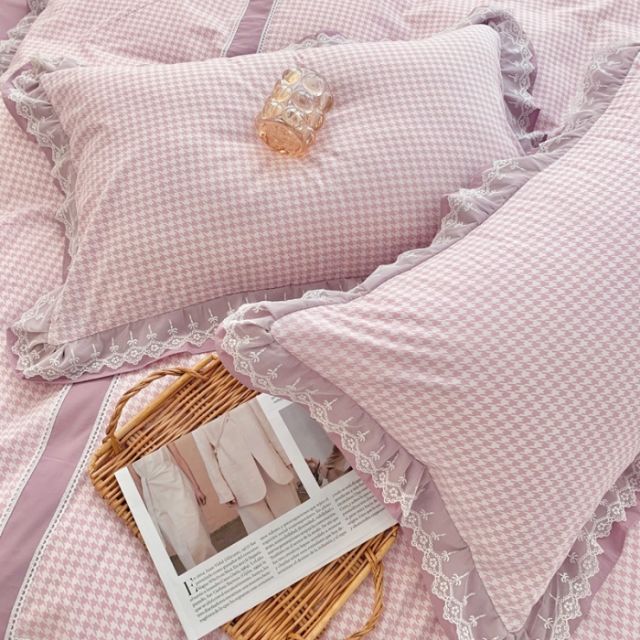 91家纺网 家纺一手货源 找家纺 橙艺家居 2022新款全棉色织水洗花边工艺款四件套塞纳河畔紫