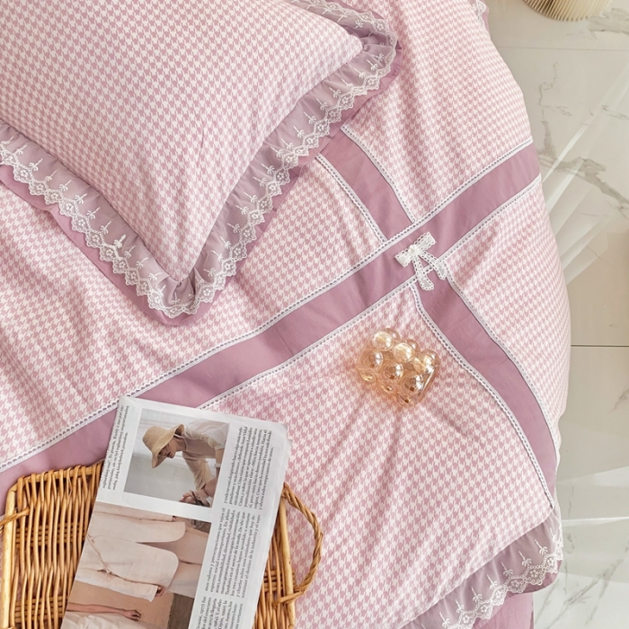 91家纺网 家纺一手货源 找家纺 橙艺家居 2022新款全棉色织水洗花边工艺款四件套塞纳河畔紫