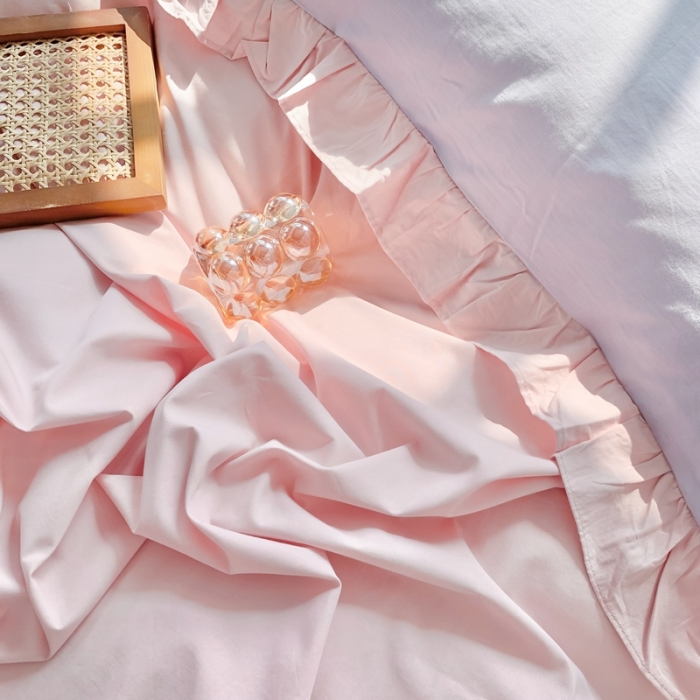 91家纺网 家纺一手货源 找家纺 橙艺家居 2022新款全棉色织水洗花边纯色四件套套件 胭脂粉