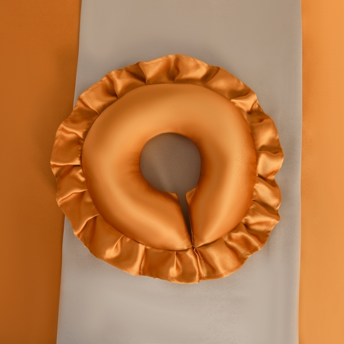 91家纺网 家纺一手货源 找家纺 莉人坊美容床罩批发 2023绸缎角花美容床罩四件套 角花橙