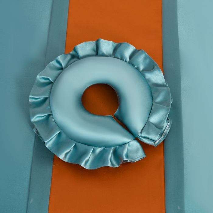 91家纺网 家纺一手货源 找家纺 莉人坊美容床罩批发 2023绸缎角花美容床罩四件套 角花浅蓝