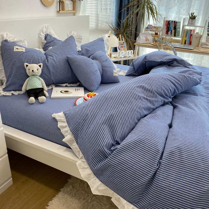 91家纺网 家纺一手货源 找家纺 橙艺家居 2022新款全棉色织水洗花边细条纹四件套 牛仔蓝