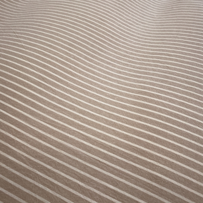 91家纺网 家纺一手货源 找家纺 橙艺家居 2022新款全棉色织水洗花边细条纹四件套 浅卡其