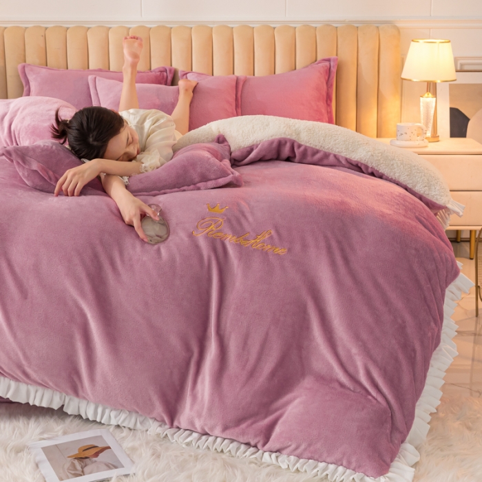 91家纺网 家纺一手货源 找家纺 简爱家纺 2025年韩版花边法莱绒羊羔绒四件套-回忆-豆沙