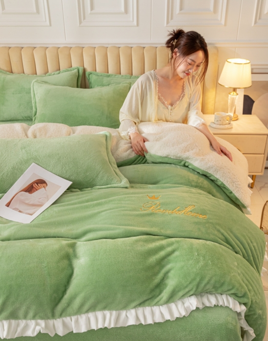 91家纺网 家纺一手货源 找家纺 简爱家纺 2025年韩版花边法莱绒羊羔绒四件套-回忆-浅绿