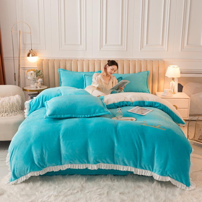 91家纺网 家纺一手货源 找家纺 简爱家纺 2025年韩版花边法莱绒羊羔绒四件套-回忆-湖蓝