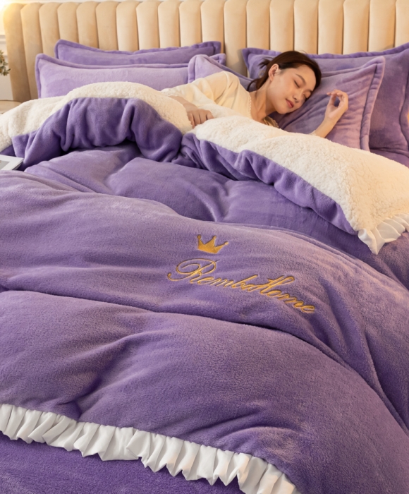 91家纺网 家纺一手货源 找家纺 简爱家纺 2025年韩版花边法莱绒羊羔绒四件套-回忆-浅紫