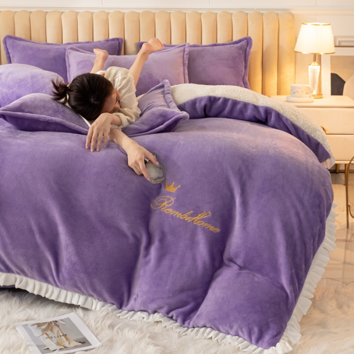 91家纺网 家纺一手货源 找家纺 简爱家纺 2025年韩版花边法莱绒羊羔绒四件套-回忆-浅紫