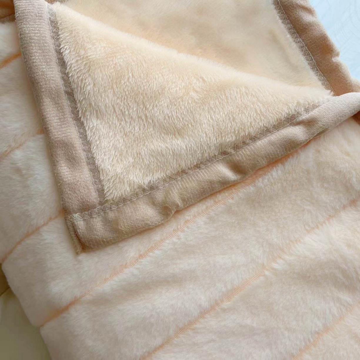 91家纺网 家纺一手货源 找家纺 卡奥家纺 仿兔毛双层毛毯A面仿兔毛B面PV绒十条起批 卡其