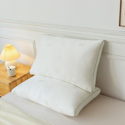 91家纺网 家纺一手货源 找家纺 （总）多点家居 2022新款牛抱抱抗菌枕