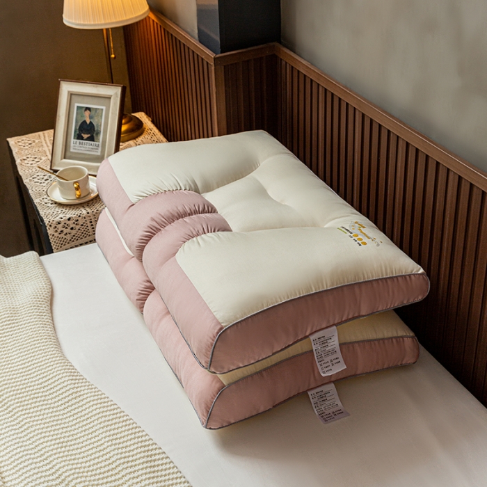 91家纺网 家纺一手货源 找家纺 多点家居  2022新款牛豆豆枕 粉