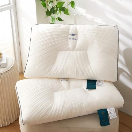 91家纺网 家纺一手货源 找家纺 梦叶草 2022新款空间站针织乳胶层spa助眠枕头