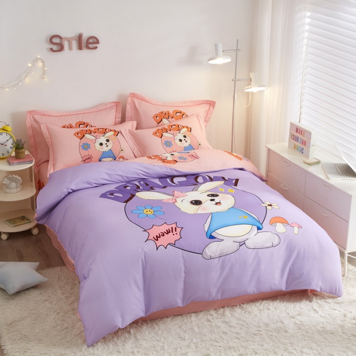 91家纺网 家纺一手货源 找家纺 金纱玉纺2022新款全棉生态大版磨毛四件套邻家兔-紫