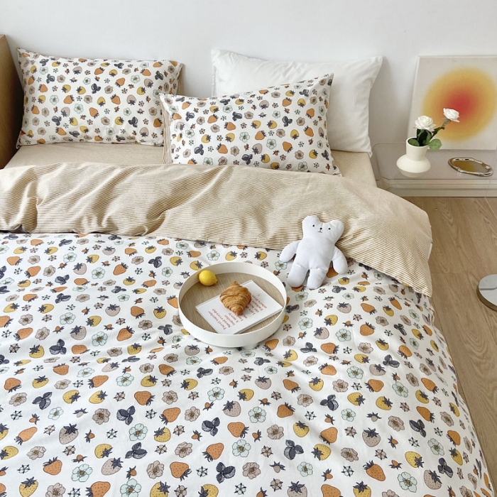 91家纺网 家纺一手货源 找家纺 梦家居 2022新款小清新系列全棉四件套 草莓物语