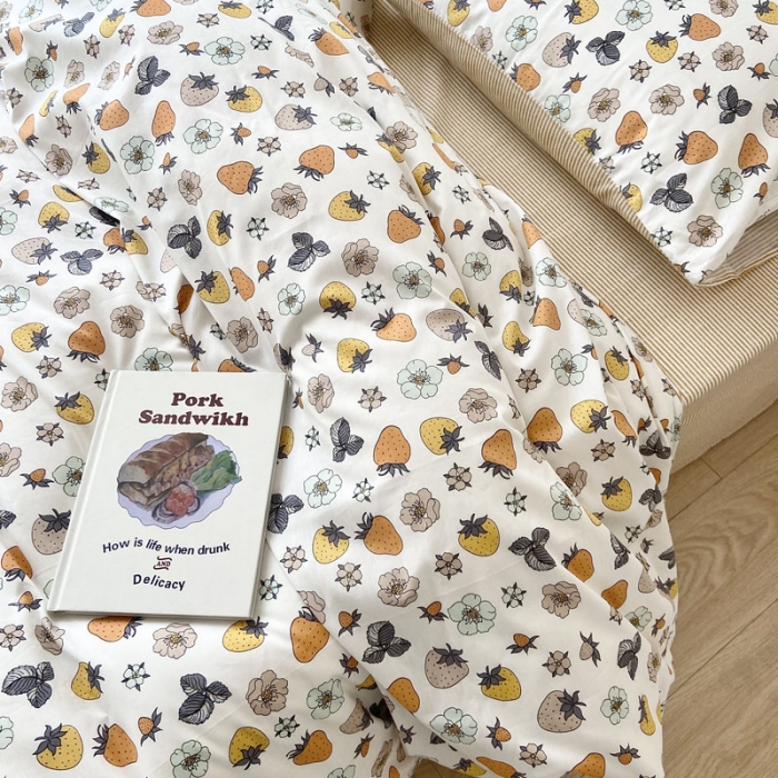 91家纺网 家纺一手货源 找家纺 梦家居 2022新款小清新系列全棉四件套 草莓物语