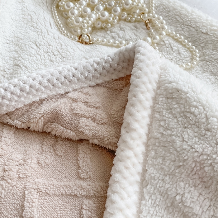 91家纺网 家纺一手货源 找家纺 安哆啦 2022新款塔芙绒提花剪花羊羔绒双面复合毛毯毯子 卡其