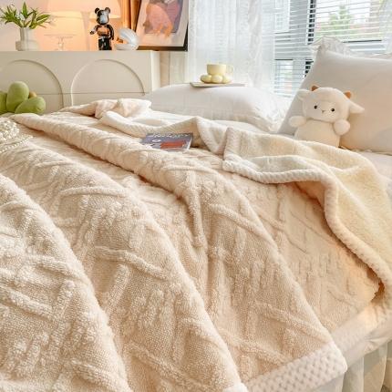 安哆啦新款塔芙绒提花剪花羊羔绒双面复合毛毯毯子 米白