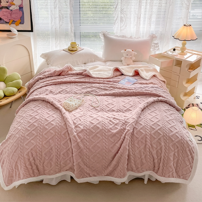 91家纺网 家纺一手货源 找家纺 安哆啦 2022新款塔芙绒提花剪花羊羔绒双面复合毛毯毯子 玉粉色