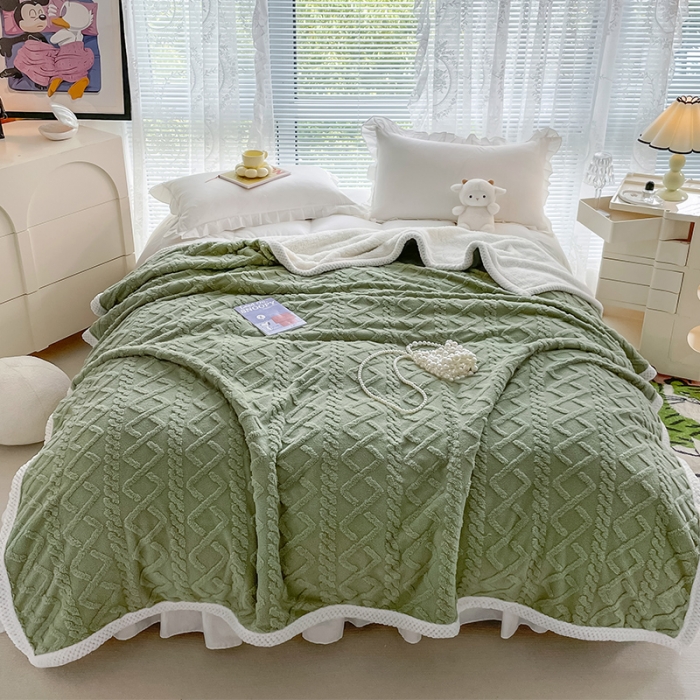 91家纺网 家纺一手货源 找家纺 安哆啦 2022新款塔芙绒提花剪花羊羔绒双面复合毛毯毯子 抹茶绿