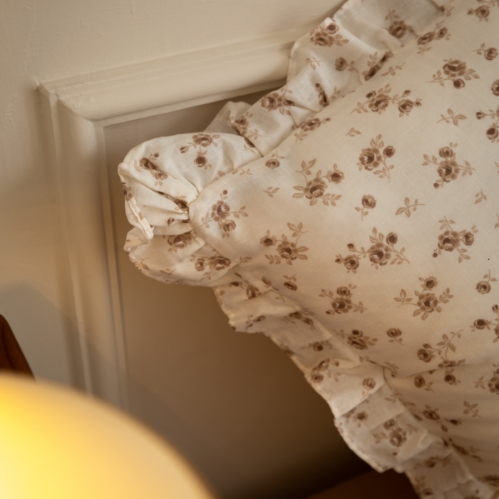 91家纺网 家纺一手货源 找家纺 淑女公社家纺2022新款纯棉双层纱花边款四件套 法兰西玫瑰