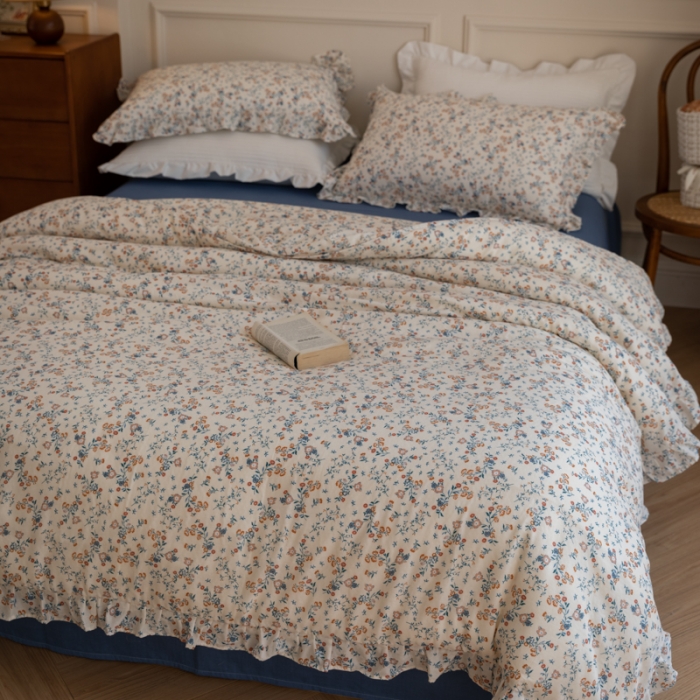 91家纺网 家纺一手货源 找家纺 淑女公社家纺2022新款纯棉双层纱花边款四件套 亚麻蓝花