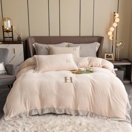 91家纺网 家纺一手货源 找家纺 （总）芯贝儿2022新品小清新加厚牛奶绒宝宝绒绣花四件套