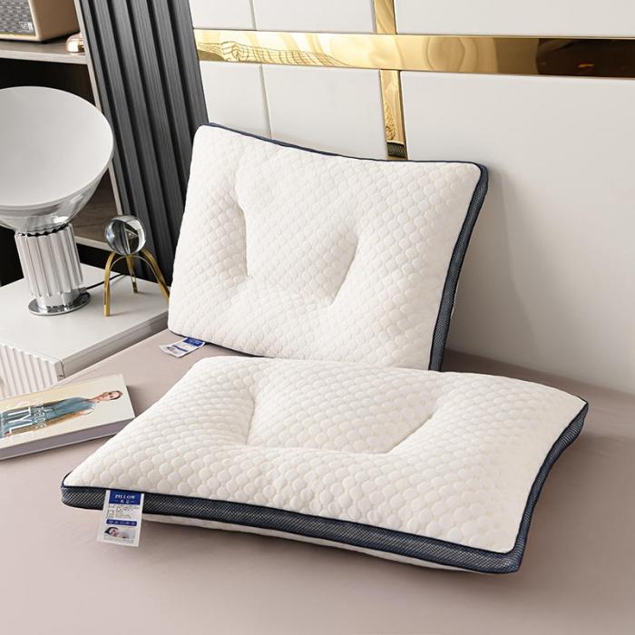 91家纺网 家纺一手货源 找家纺 2022新款水立方蓝网针织棉分区护颈枕芯