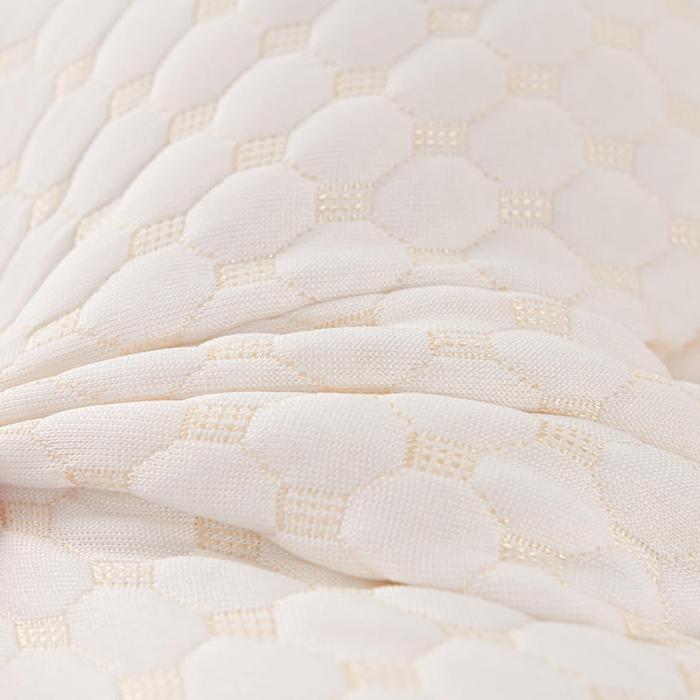 91家纺网 家纺一手货源 找家纺 2022新款水立方蓝网针织棉分区护颈枕芯