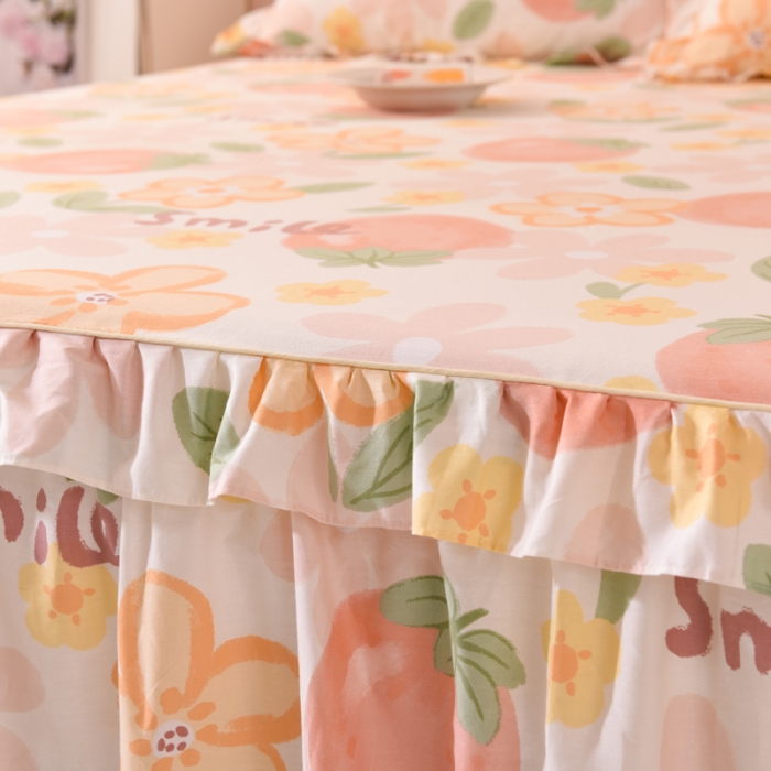 91家纺网 家纺一手货源 找家纺 美达 2025全棉蕾丝小花边单床裙 笑脸草莓