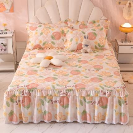 91家纺网 家纺一手货源 找家纺 美达 2025全棉蕾丝小花边夹棉床裙 笑脸草莓