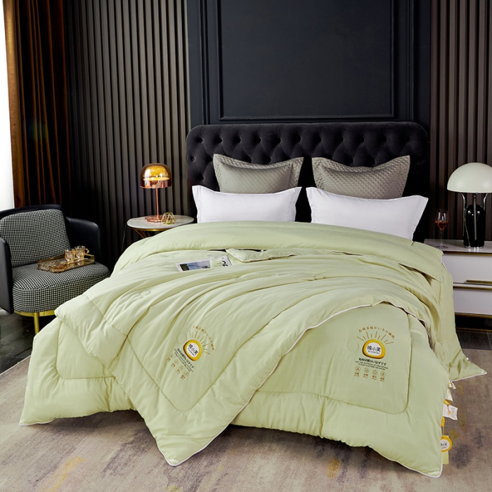 91家纺网 家纺一手货源 找家纺 丽卡家纺  2023新款绵小芙蚕绒棉暖绒子母被 清新绿