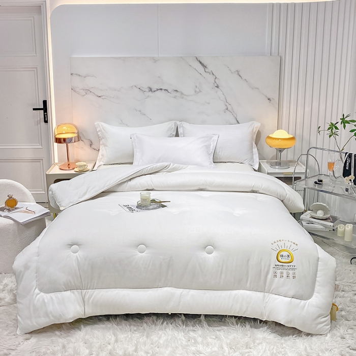 91家纺网 家纺一手货源 找家纺 丽卡家纺 2023新款绵小芙蚕绒棉暖绒被 绵小芙 -白色